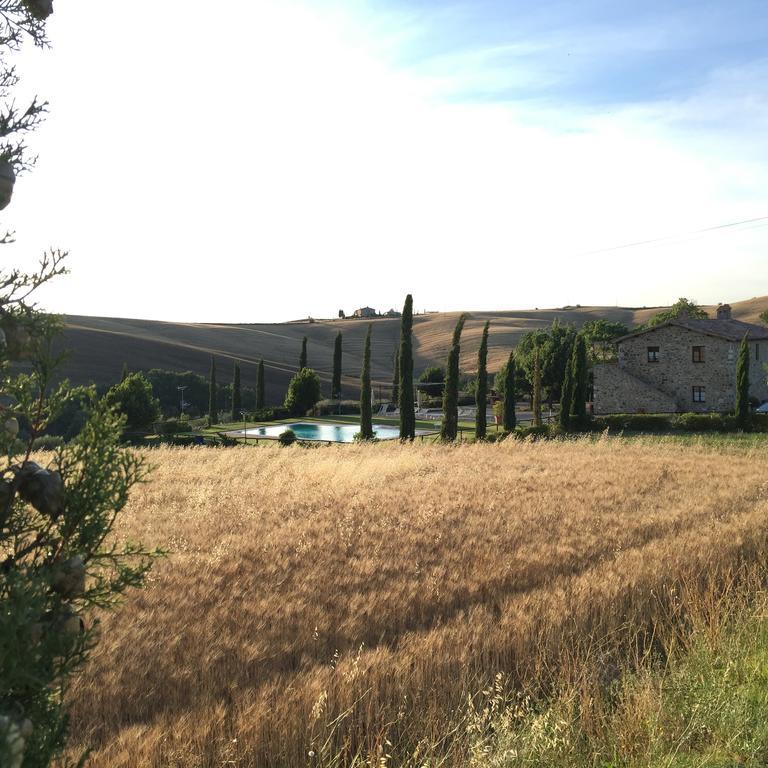 La Tana Del Bianconiglio Villa Castiglione d'Orcia Exterior photo